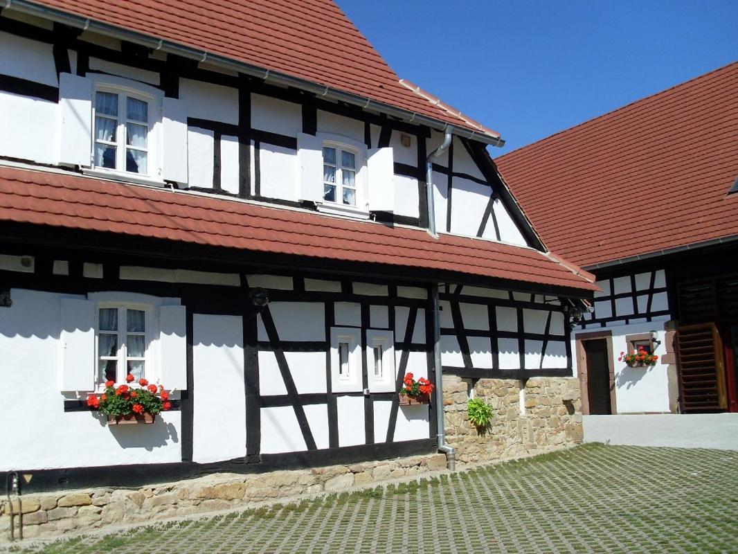 Gites Et Chambres D'Hotes Maison Ungerer Hunspach Bagian luar foto